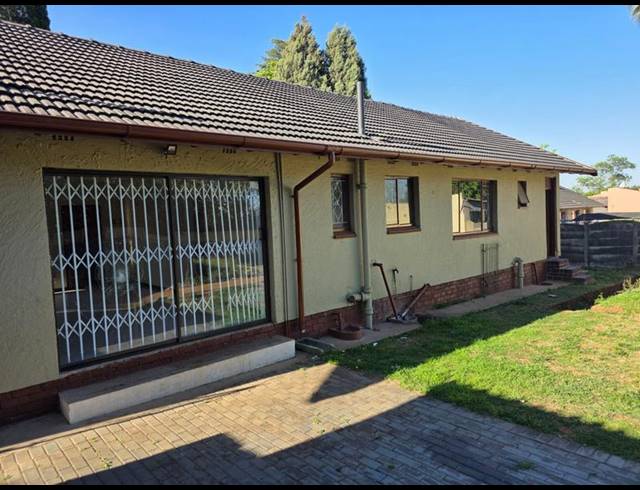3 BEDROOM PROPERTY TO RENT IN KIBLER PARK